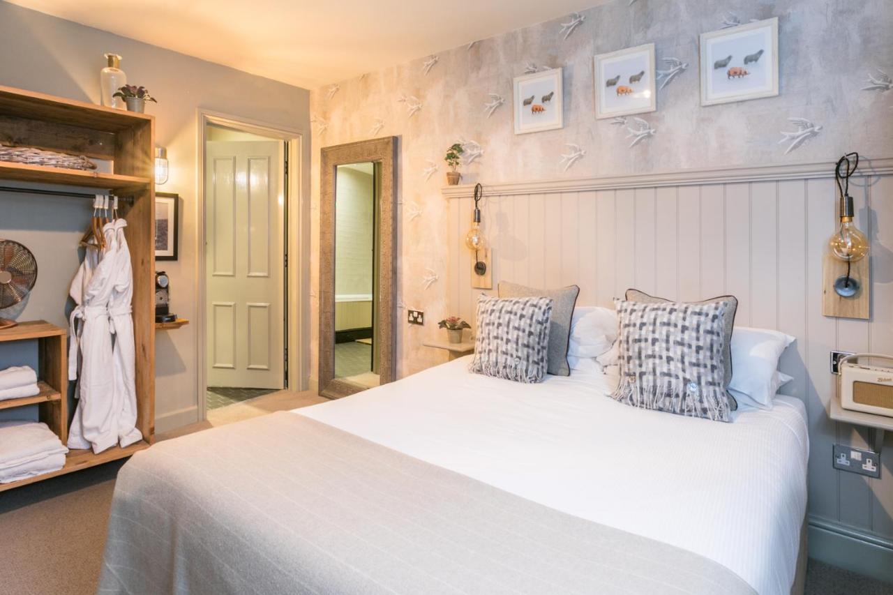 The Angel & Blue Pig Hotel Lymington Exterior foto